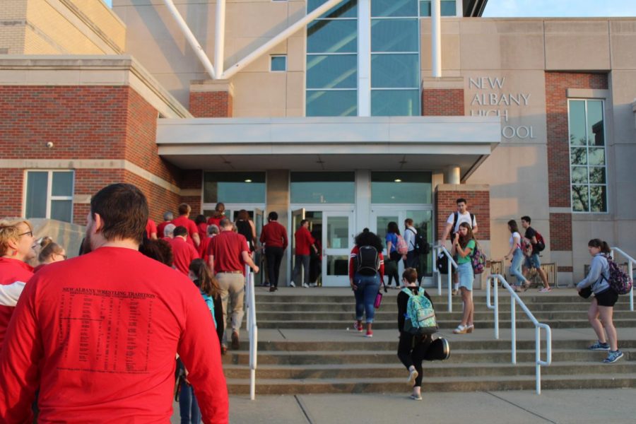 More than 50 teachers and faculty members participate in walk in