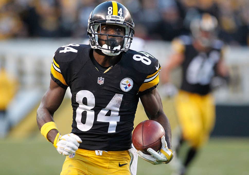 NFL not budging on Antonio Brown's helmet issue