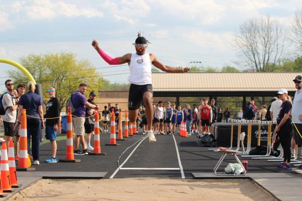 Bulldog Shine at Stargazer Invitational